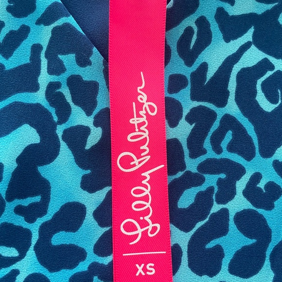 NWOT Lilly Pulitzer Oyster Bay Navy Blue Animal Print Reversible Top - Size XS - Picture 9 of 9